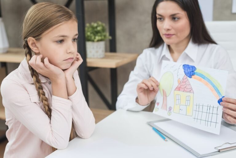psicologia niños clinica logos